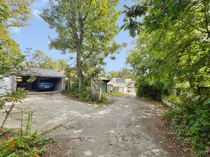Garage- click for photo gallery